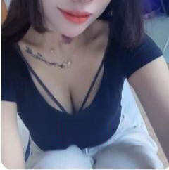 甜美可爱的小妹妹