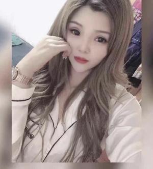 少妇级别的吧应该