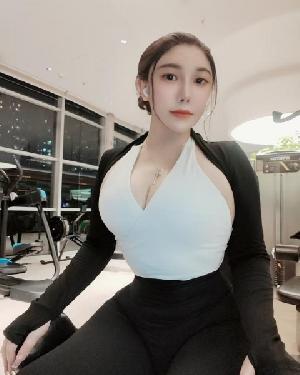 大屁股SM健身岁岁