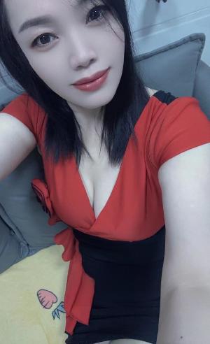 风骚主动大胸少妇