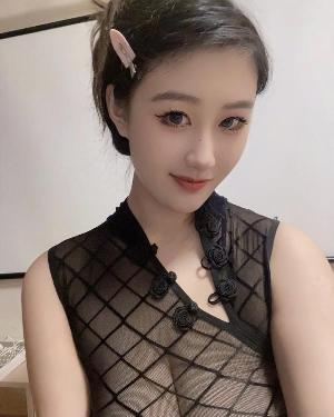 大胸少妇鹿鹿