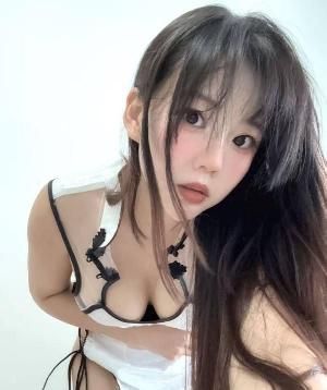 罗湖瑜伽老师Zoe