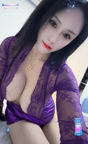 极品尤物天然大胸