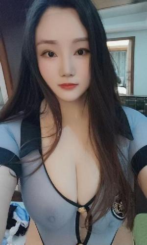 圆润人妻薇薇