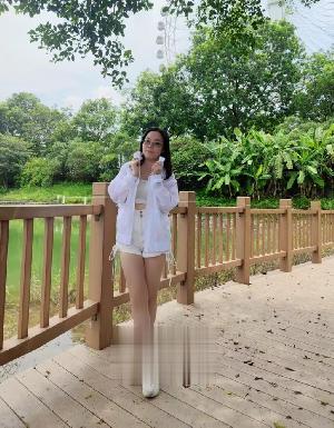 服务型肥臀大胸少妇丹丹