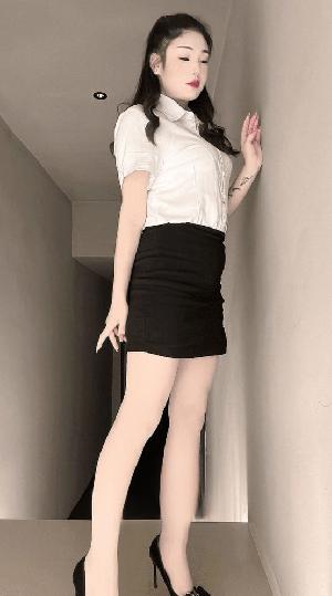 服务系长腿技师小妞