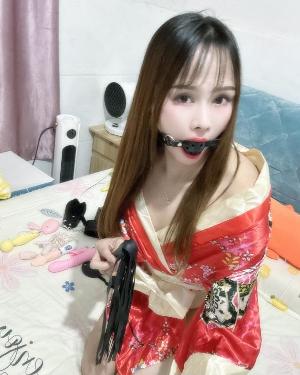 sm长腿骚御姐