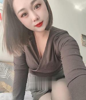 武昌 少妇 橘子