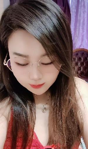 风骚肥臀姐姐