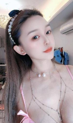 龙华E奶丹妮