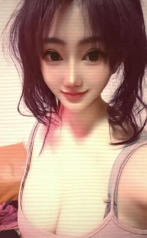 大胸美女希恩
