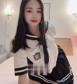 南海风骚美少妇