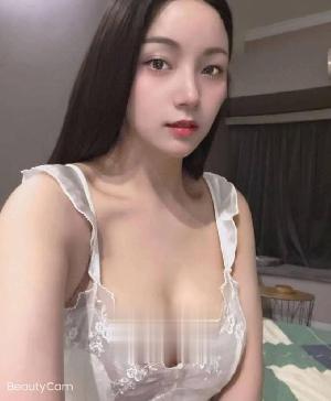后入极品大胸坦克