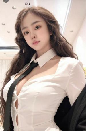 浦东骚货大白兔暮暮