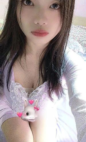 性感小妹丰满迷人