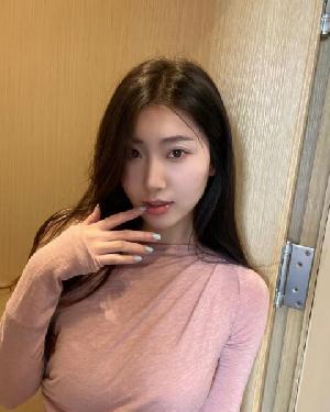 妩媚大胸御姐