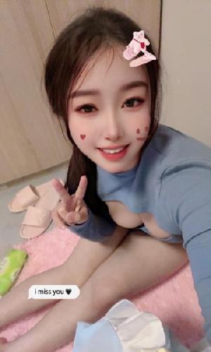 大奶骚妇