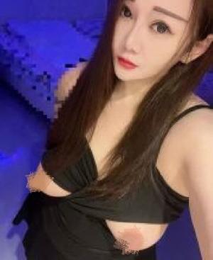 大奶小蜜蜂