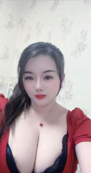 温柔大胸妹