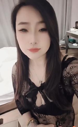 越秀大奶大屁股