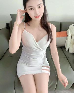 性感粉嫩逼紧小姐姐