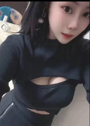 性感丰满小姐姐