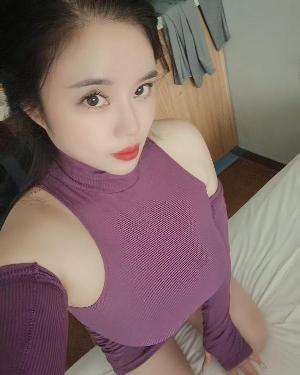 D奶巨乳御姐媚儿
