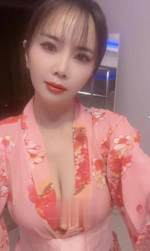 同协路地铁口附近大胸淼淼