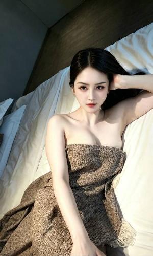 南城大蟒蛇可乐美女