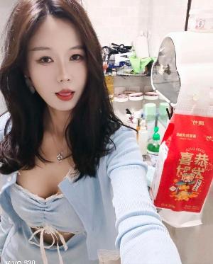 光谷红人媚老师