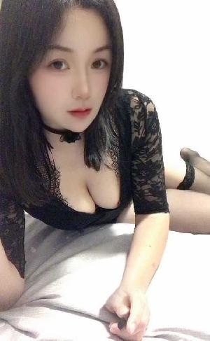 台江白嫩大奶珊珊