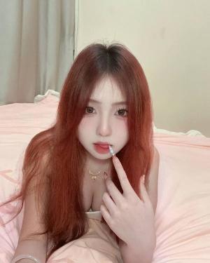 龙华区制服曼曼