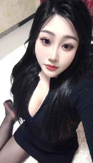 大奶骚货梦琪