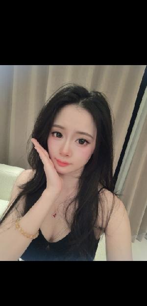 主动外向的小夕老师
