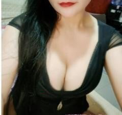 大屁股榨精熟女