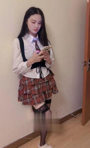 情趣制服小星星