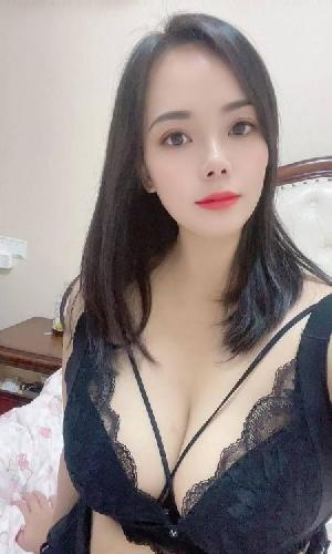 胸大屁股大熟女