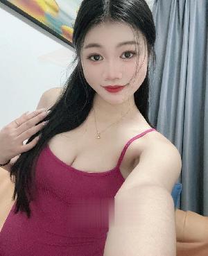身材火辣易高潮嫩妹