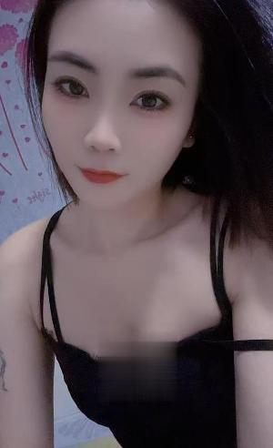 刚刚出道的小妹妹真好