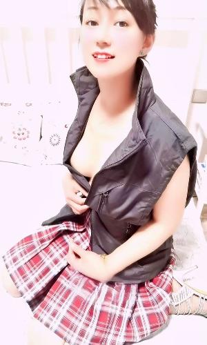 中项小虎牙骚女