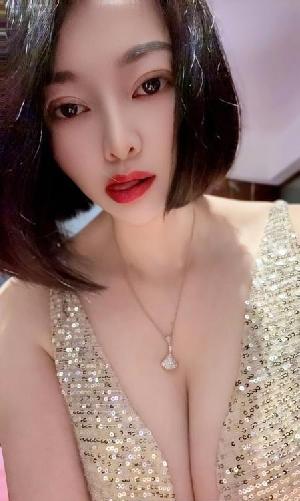 滨江E奶大乳控夏沫
