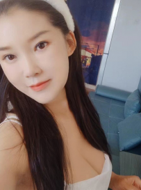 肥臀大胸小少妇