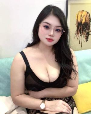 天然F奶雪莉老师