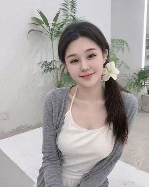 高颜值美女婉柔