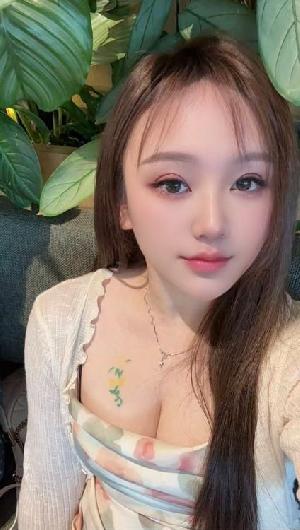 高颜值多情趣御姐