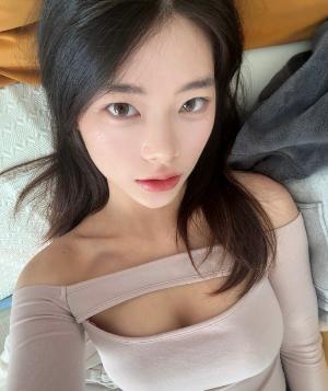可甜可御骚妹妹