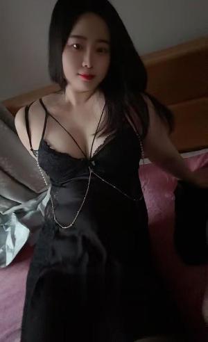 大胸少妇喵喵