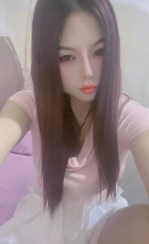 可甜可盐美女小月