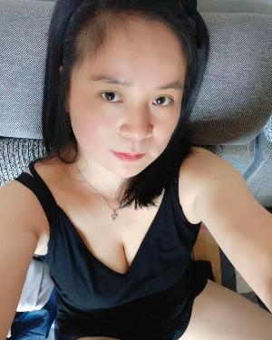 大胸口碑服务款倩倩