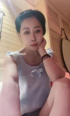 鼓楼年轻少妇